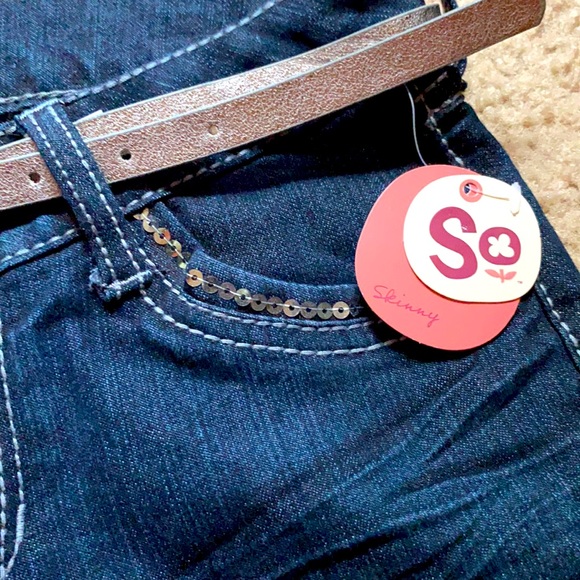 So Skinny Dark Wash Jeans - Picture 4 of 4